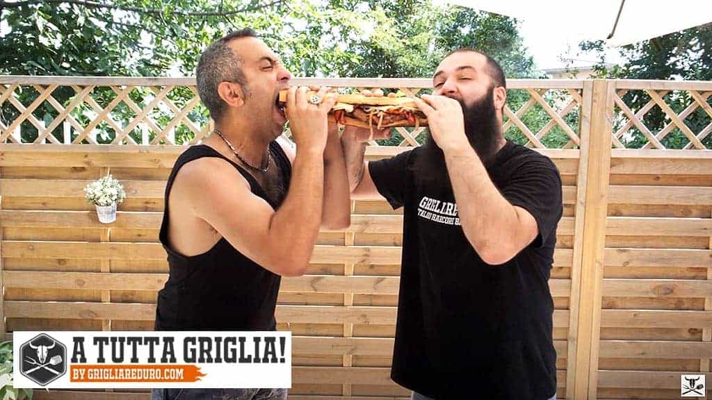 Foto gratis: panino, pane, salsicce, legno, piastra